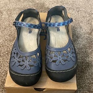 JBU by JAMBU shoes   Wildflower (style) size 8.5